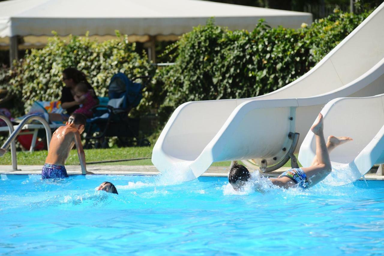 فندق Parco Delle Piscine سارتيانو المظهر الخارجي الصورة